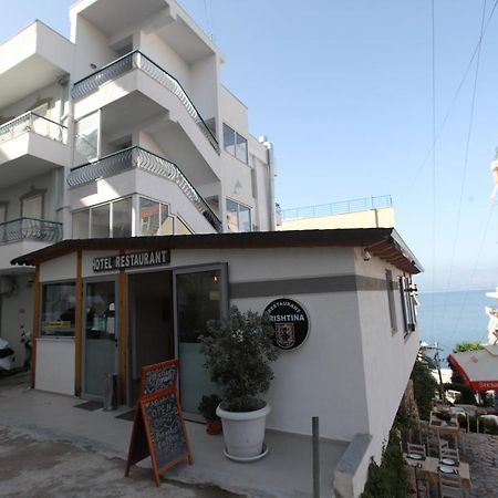 Hotel Prishtina Саранда Экстерьер фото