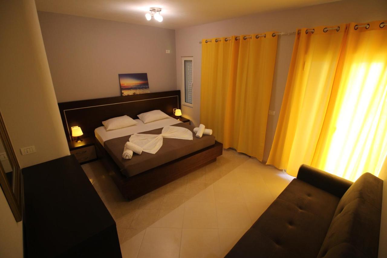 Hotel Prishtina Саранда Экстерьер фото